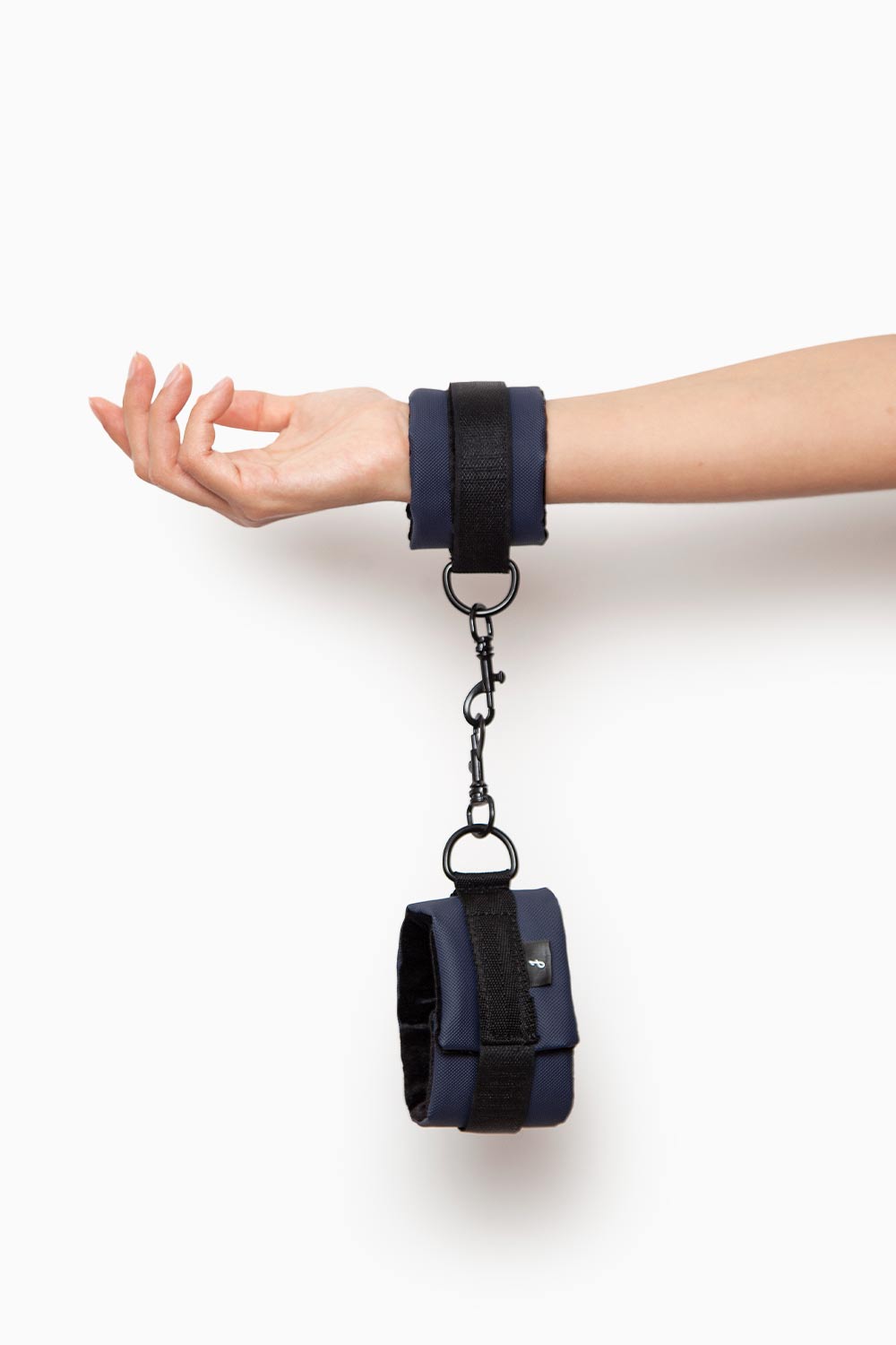 MUÑEQUERAS ATREVIDA | Esposas para Juego Íntimo